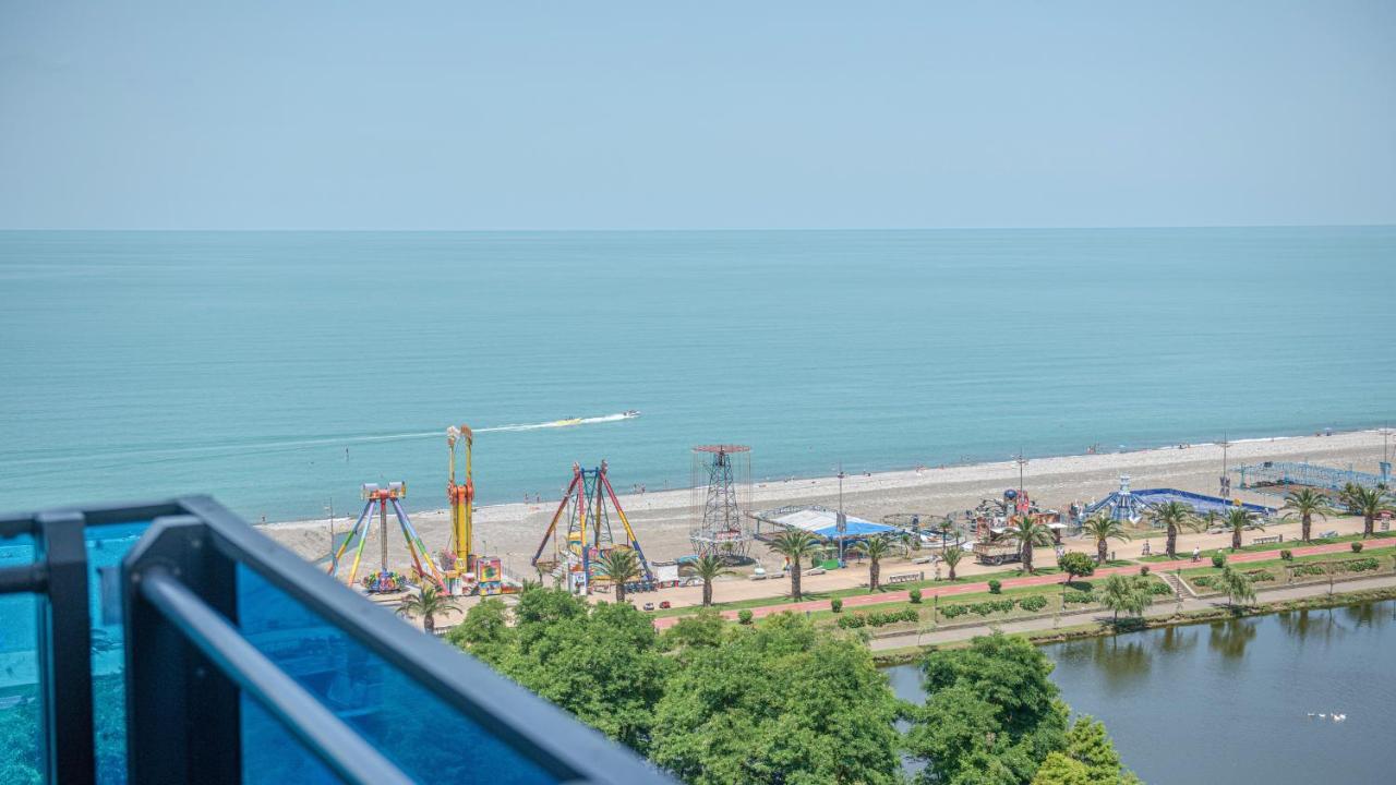 Orbi City Aparthotel Batumi Eksteriør billede