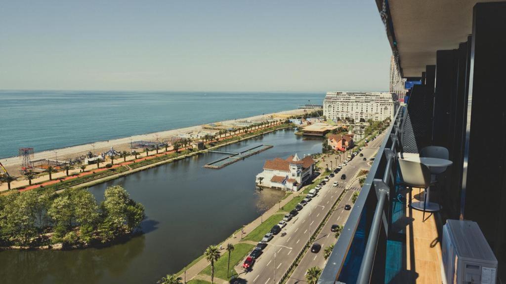 Orbi City Aparthotel Batumi Eksteriør billede