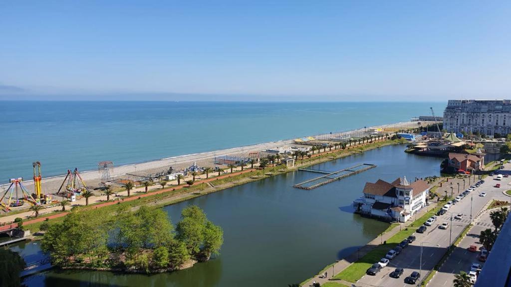 Orbi City Aparthotel Batumi Eksteriør billede