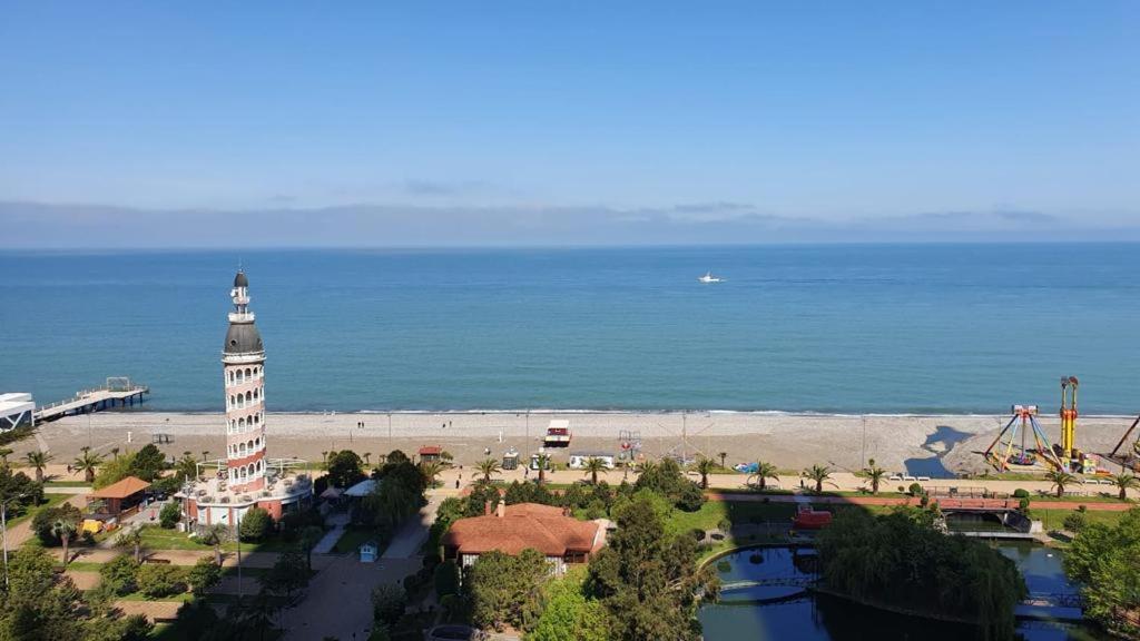 Orbi City Aparthotel Batumi Eksteriør billede